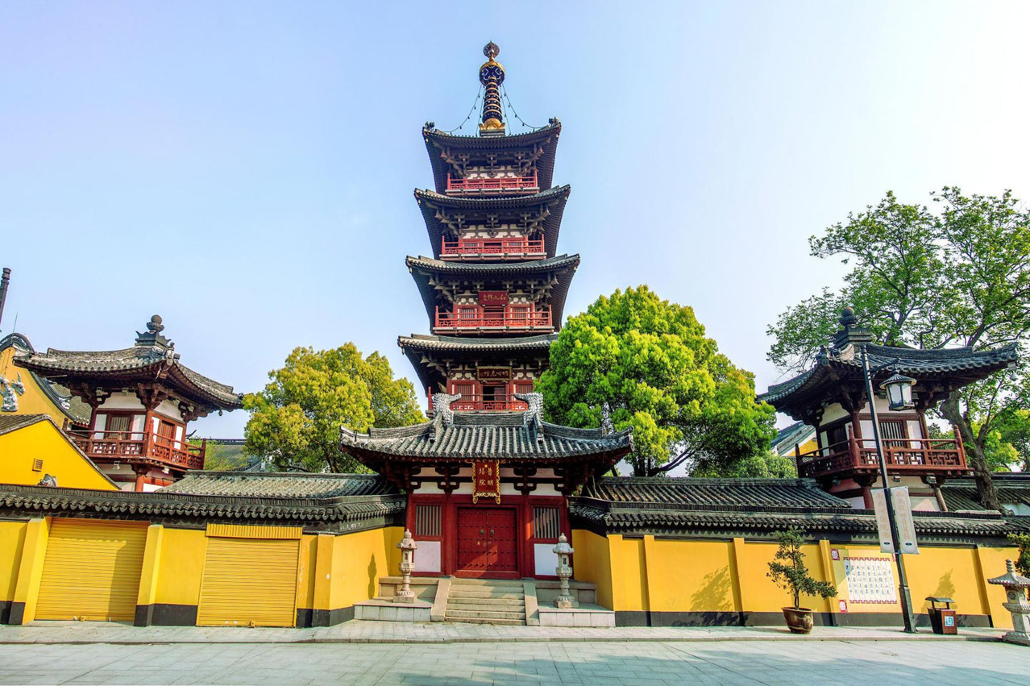 6-Day Nanjing-Wuxi-Suzhou-Wuzhen-Hangzhou-Shanghai Private Tour