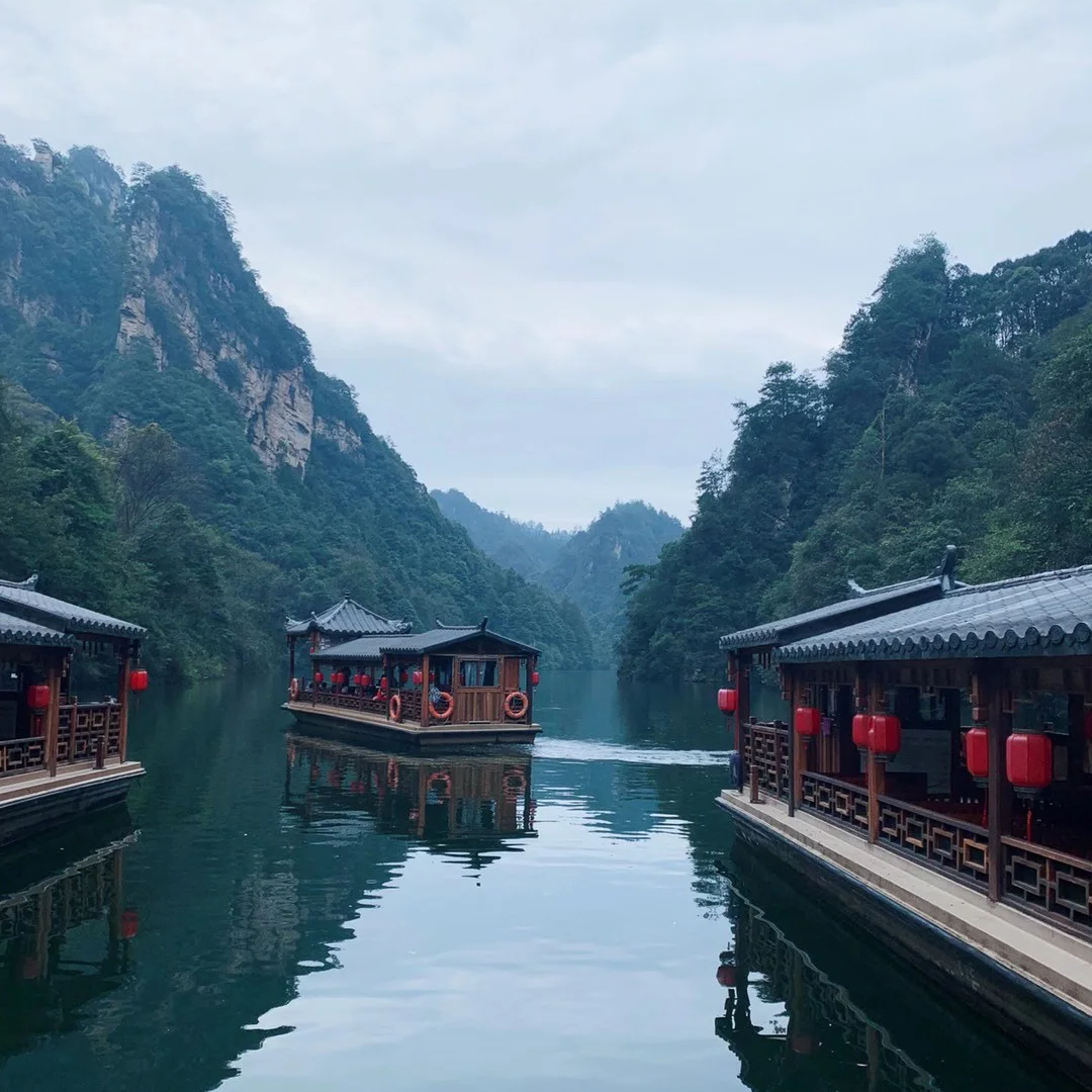 宝峰湖
