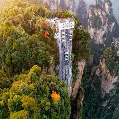 Hundred Dragons Elevator