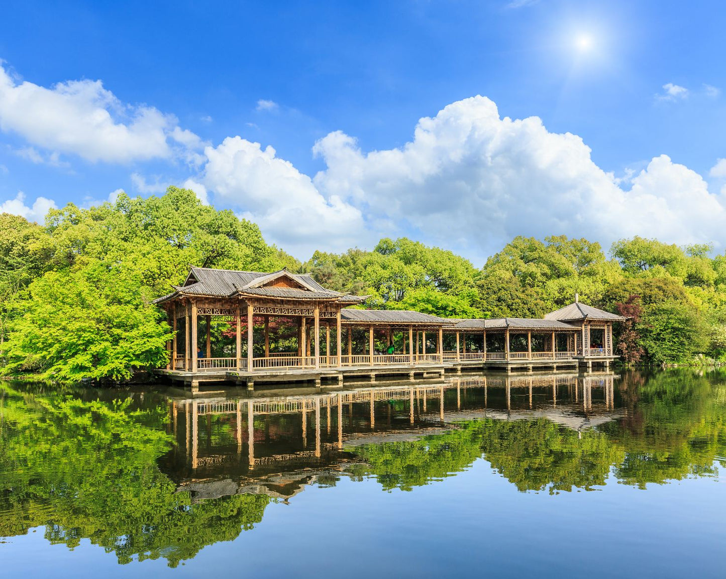 6-Day Nanjing-Wuxi-Suzhou-Wuzhen-Hangzhou-Shanghai Private Tour