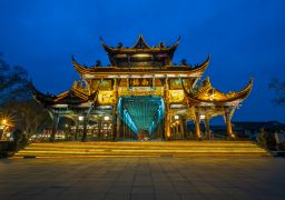 Chengdu + Qingcheng Mountain + Dujiangyan + Sanxingdui Museum3Day 2Night Private Tour