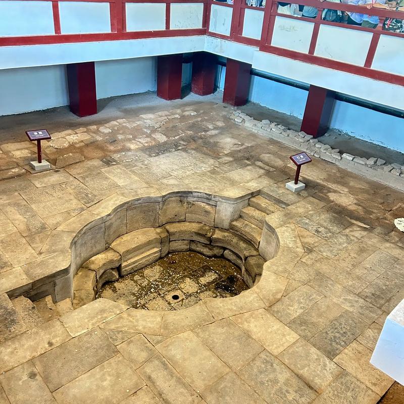 Huaqing Palace