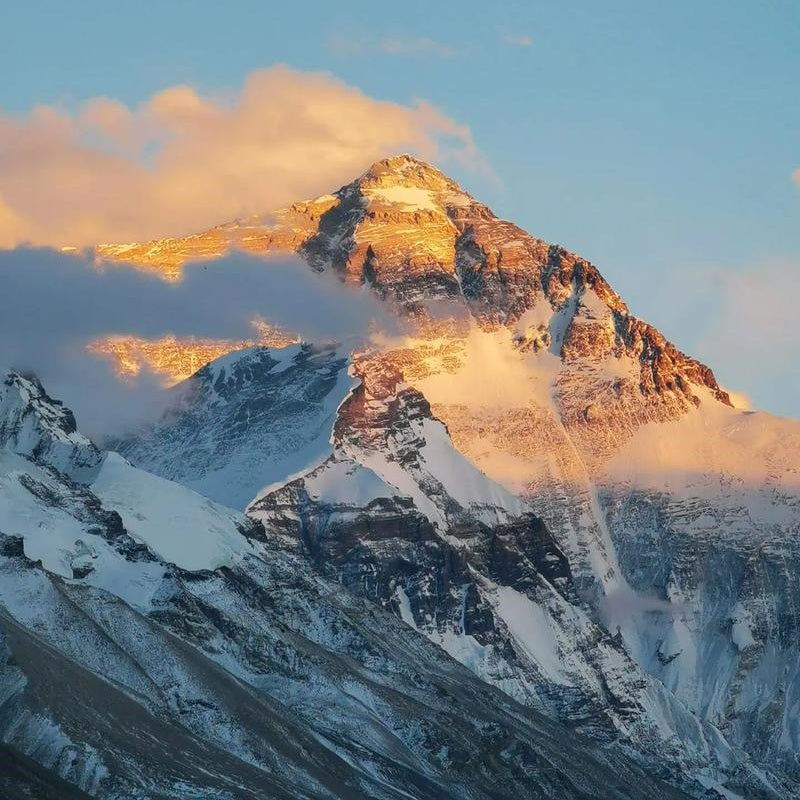 Mount Qomolangma